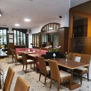 La Charbonnade Hotel